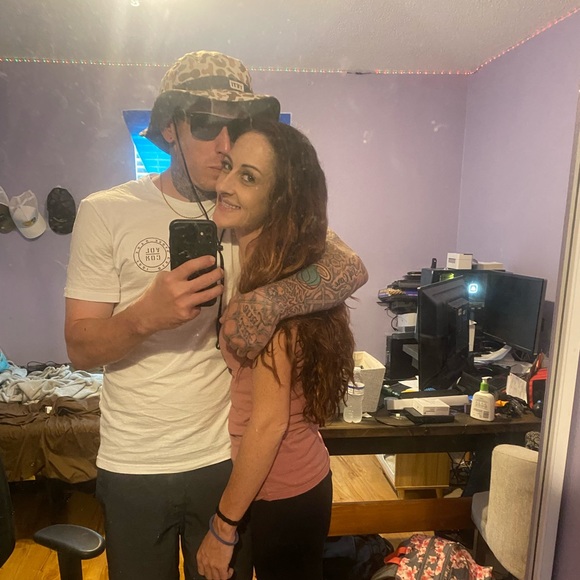 Meet your Posher, Justin - Picture 2 of 3